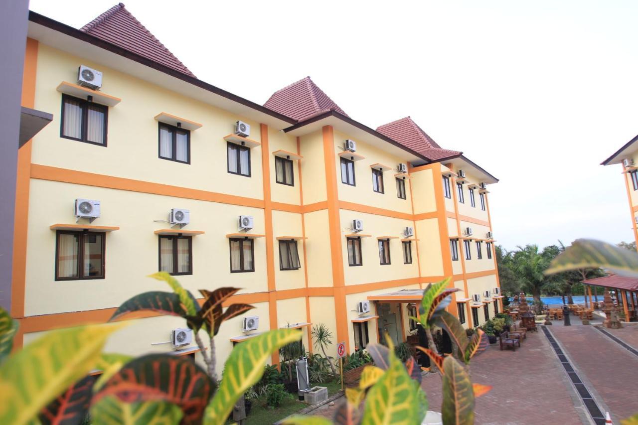 Ciptaningati Hotel Batu  Zewnętrze zdjęcie
