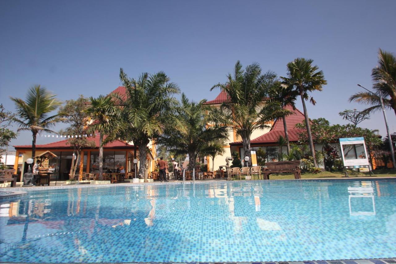 Ciptaningati Hotel Batu  Zewnętrze zdjęcie