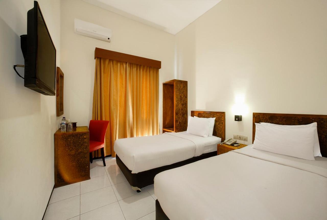 Ciptaningati Hotel Batu  Zewnętrze zdjęcie
