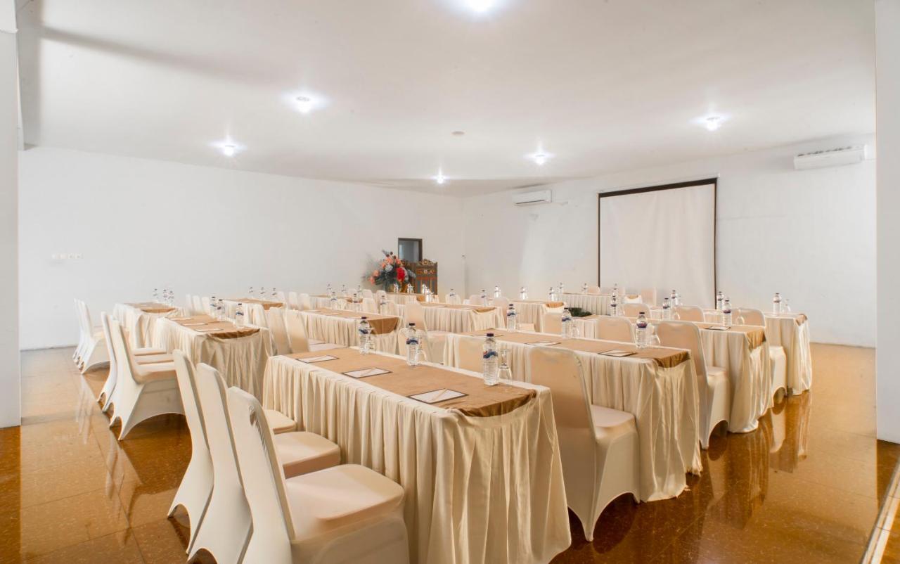 Ciptaningati Hotel Batu  Zewnętrze zdjęcie